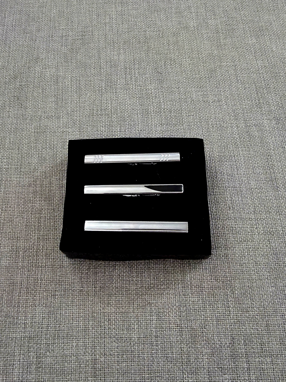 Polished Silver Men’s Tie Clip Set — Sleek Three-Piece Accessory